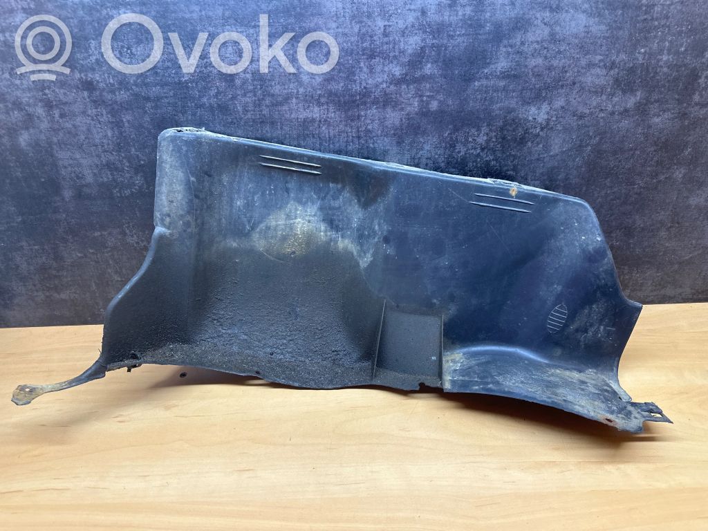 Volkswagen Golf IV Cita veida apakšas detaļa 