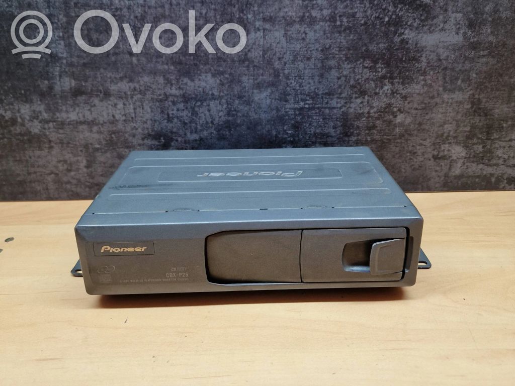 Volkswagen Golf IV CD/DVD mainītājs 