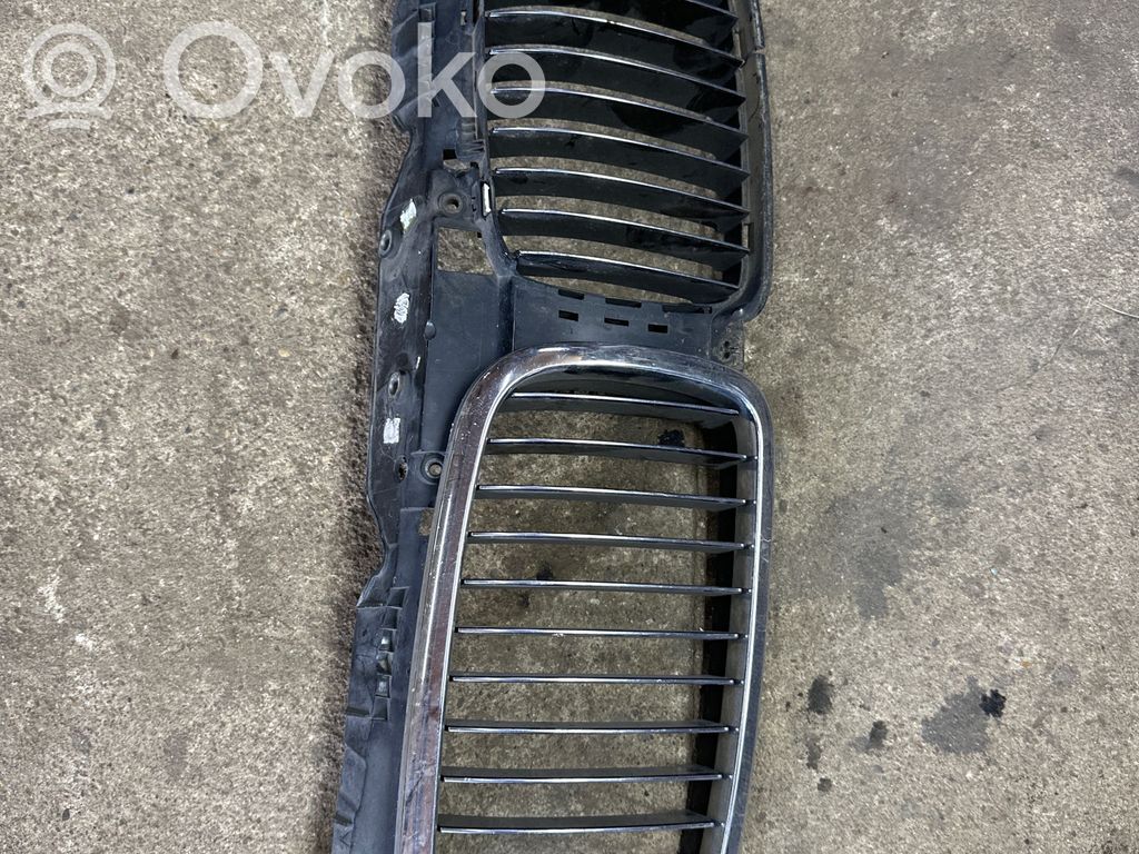 BMW 7 E65 E66 Priekšējais režģis 