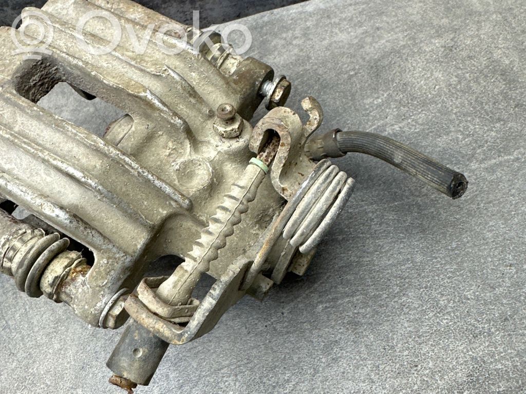Audi A4 S4 B6 8E 8H Takajarrusatula 