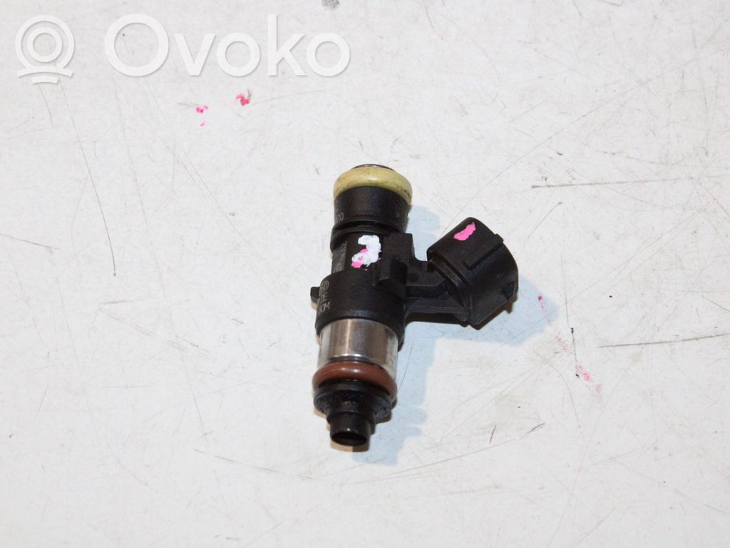 Volkswagen Golf VII Inyector de combustible 