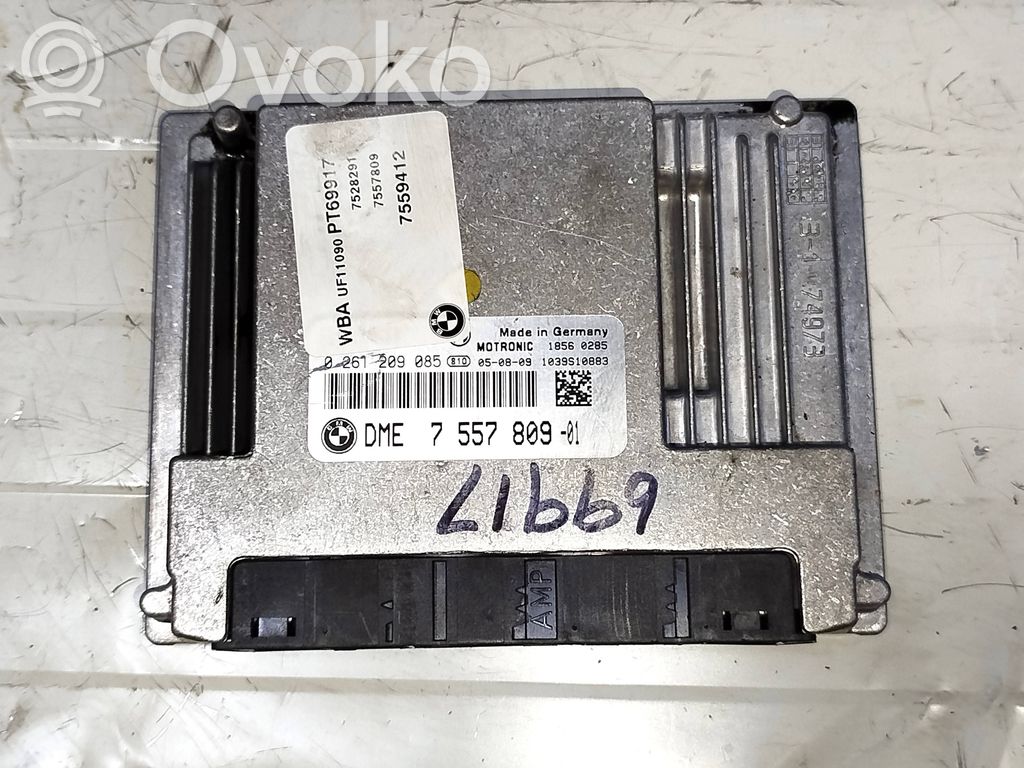 BMW 1 E81 E87 Variklio valdymo blokas 