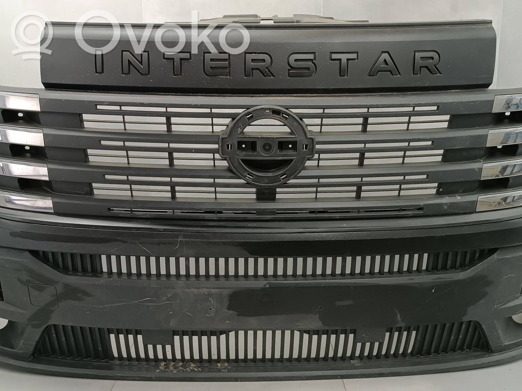 Nissan Interstar Front bumper 
