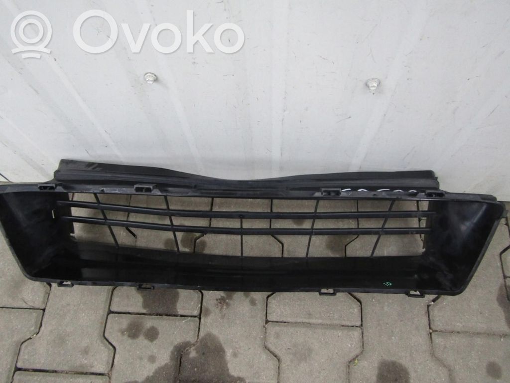 Ford Escort Radiatorių apdaila 