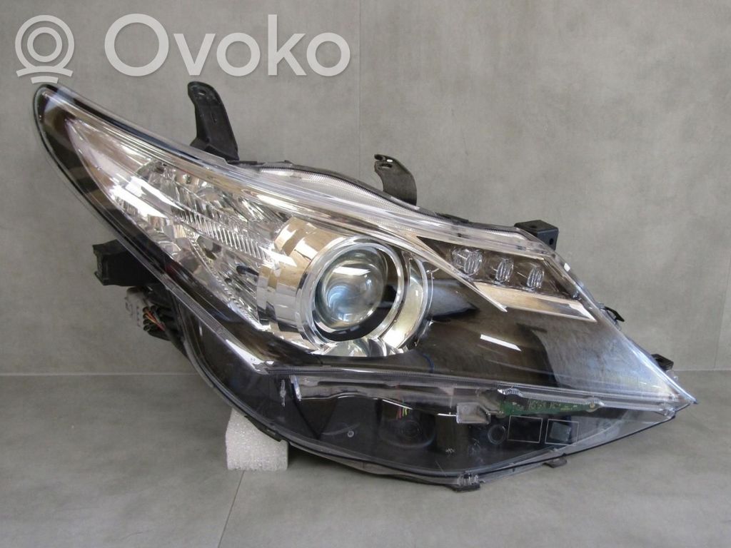 Toyota Auris E180 Scheinwerfer 