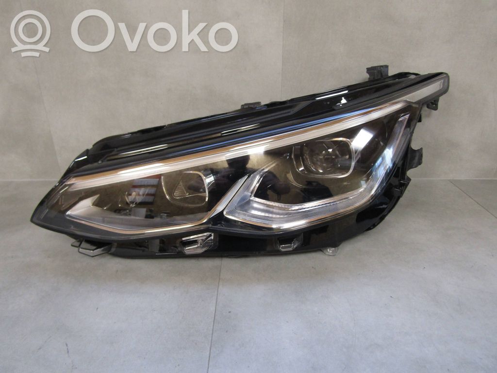 Volkswagen Golf VIII Faro/fanale 