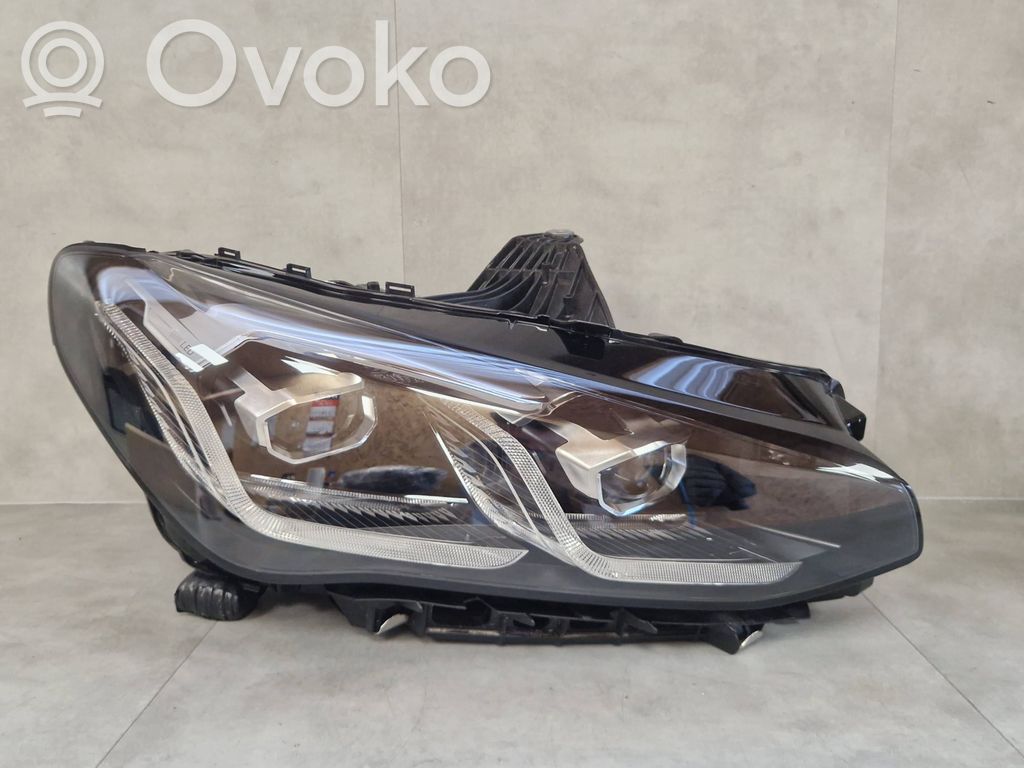 BMW 2 Active Tourer U06 Lampa przednia 