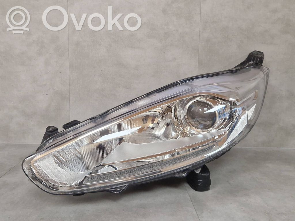 Ford Fiesta Lampa przednia 