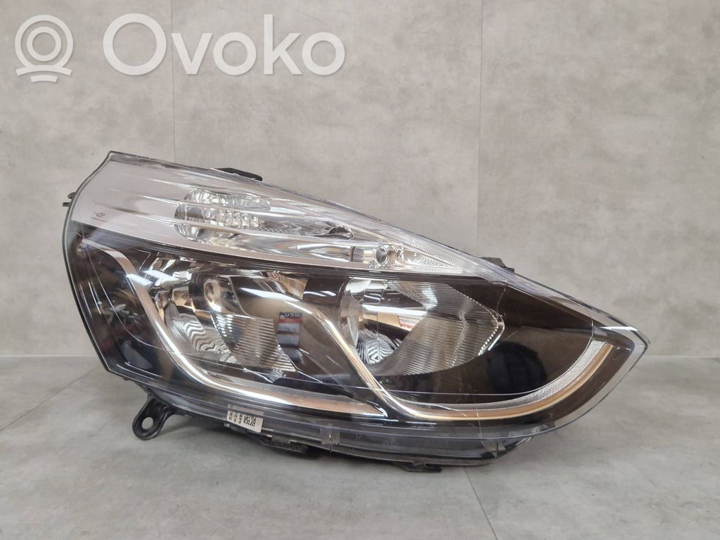 Renault Clio IV Headlight/headlamp 