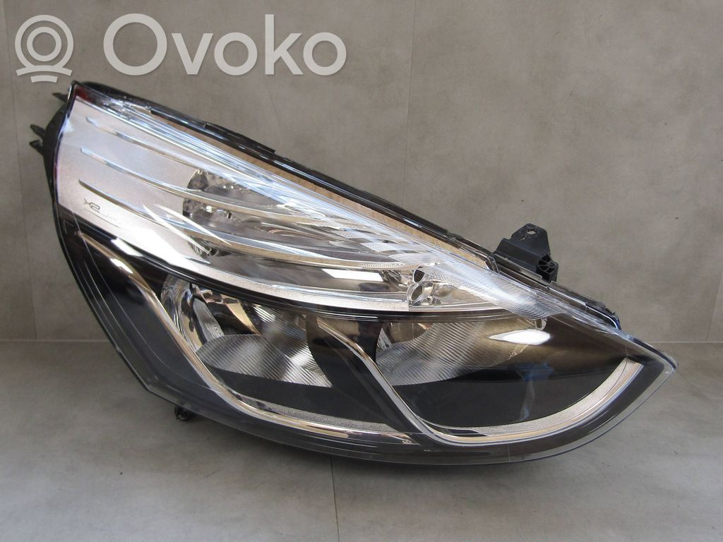Renault Clio IV Headlight/headlamp 