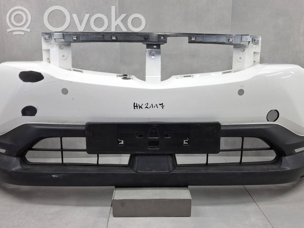 Front bumper   DN4E50031