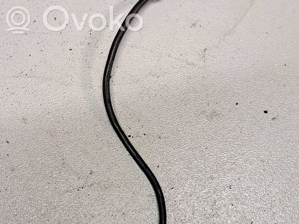 Volkswagen Golf VI USB socket connector 