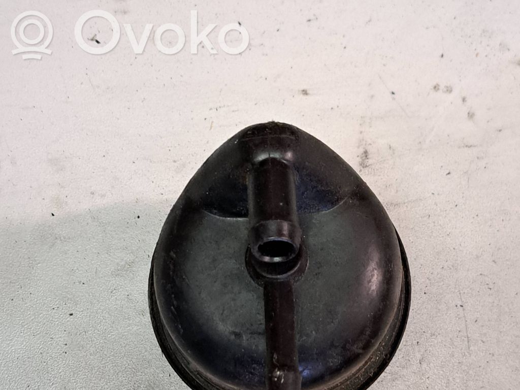 Zbiornik płynu wspomagania układu kierowniczego   4F0422373A