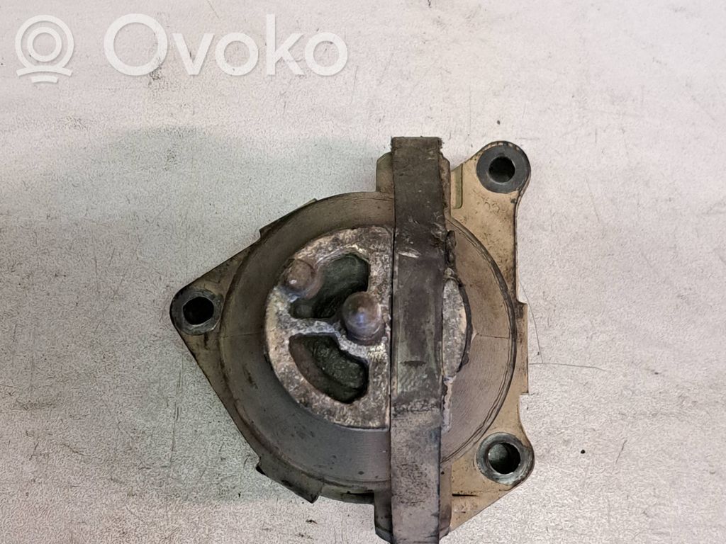 Saab 9-5 Engine mount bracket 