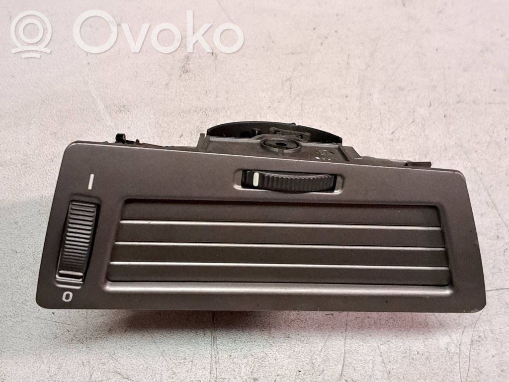 BMW 7 E65 E66 Šoninės oro grotelės 
