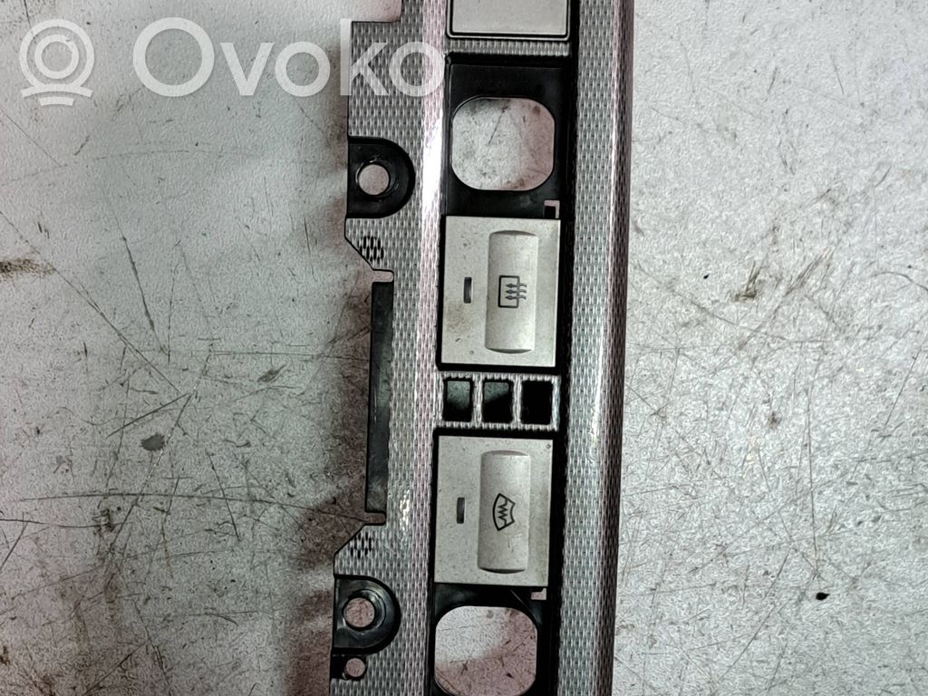 Ford Focus Windscreen/window heater switch 
