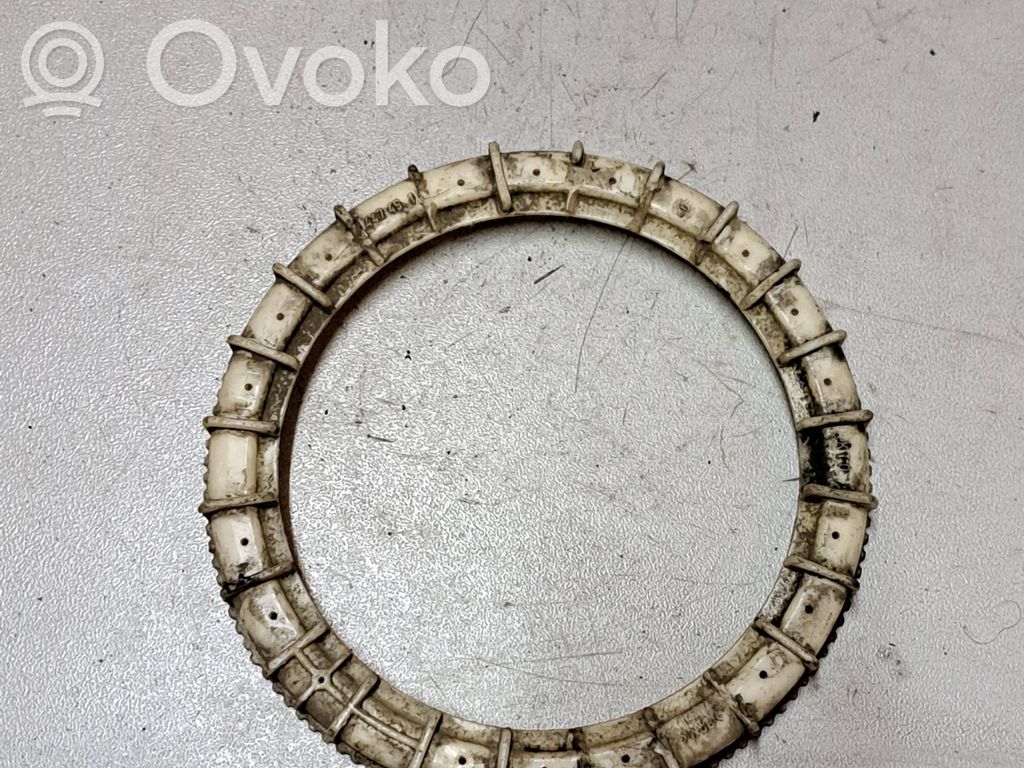 Audi A6 S6 C6 4F Anello/dado di bloccaggio della vite della pompa del carburante nel serbatoio 