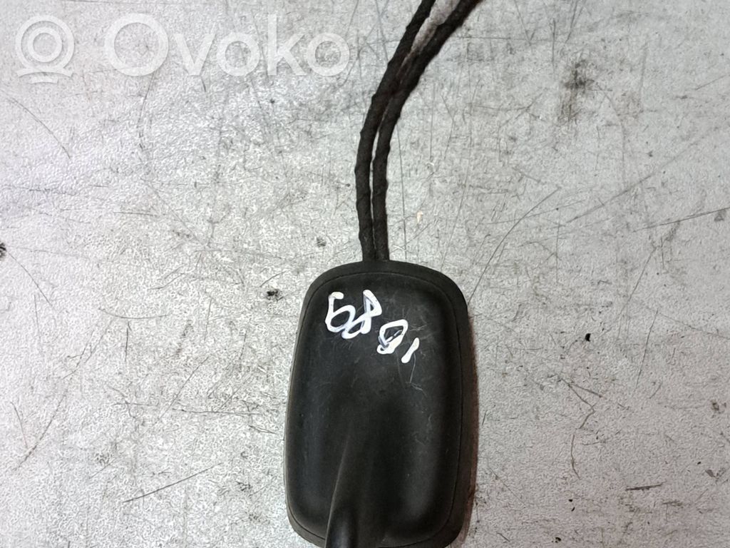 Audi A6 S6 C6 4F GPS-pystyantenni 