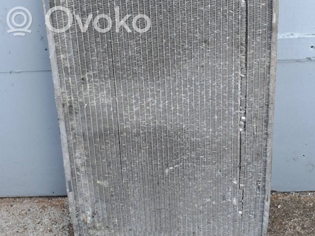 Chłodnica   3052883,088390C,6068844
