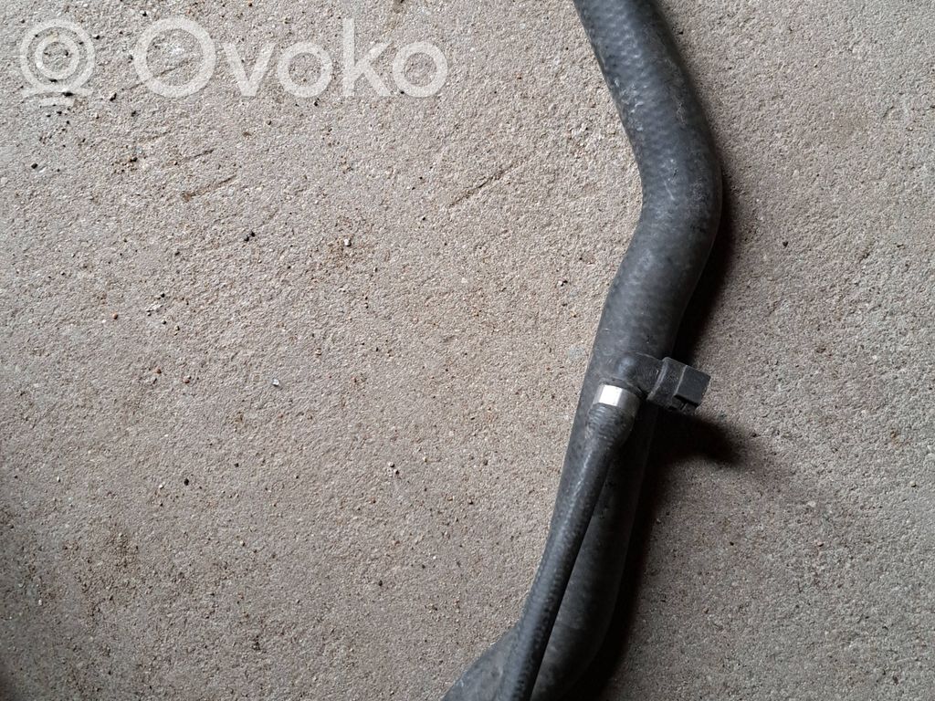 BMW 3 E90 E91 Engine coolant pipe/hose 
