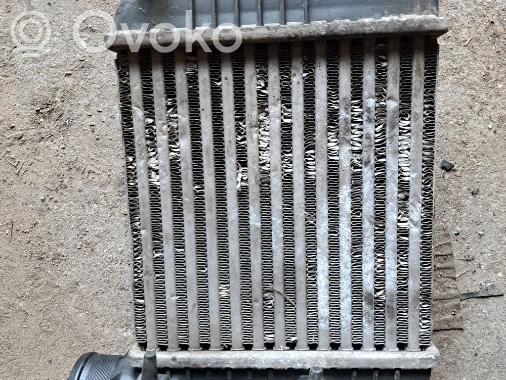 Audi A6 S6 C6 4F Interkūlerio radiatorius 