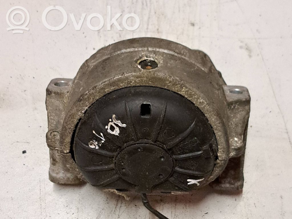 Audi A6 S6 C6 4F Engine mount bracket 
