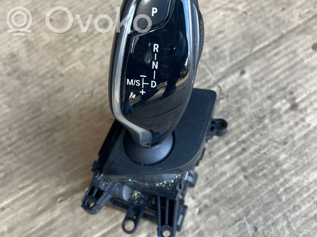 BMW 5 G30 G31 G38 Lewarek zmiany biegów / górny 