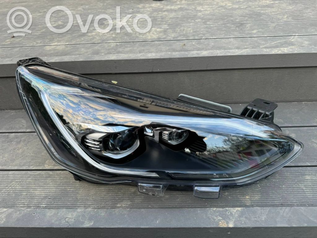 Ford Focus Headlight/headlamp 
