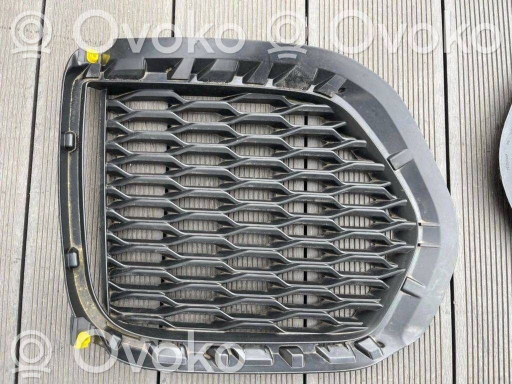 Jaguar E-Pace Front bumper lower grill 