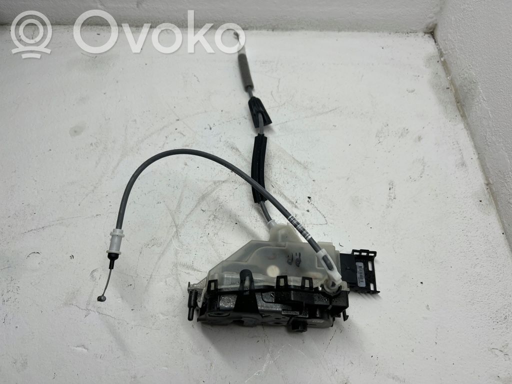 Opel Corsa E Priekinė durų spyna 