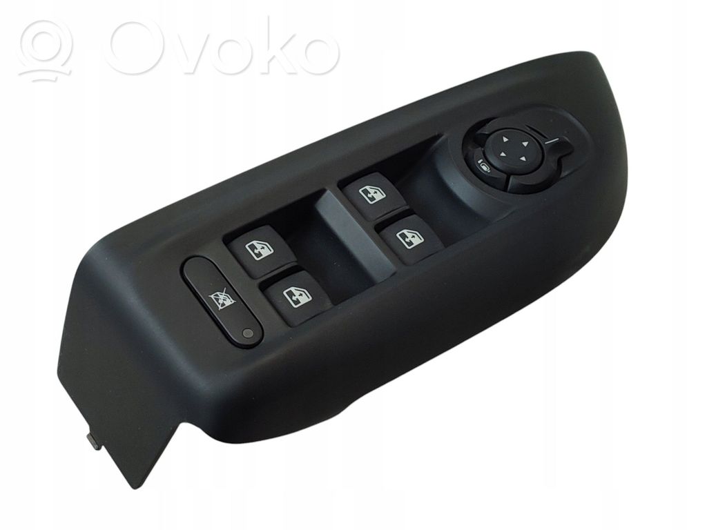 Alfa Romeo Tonale Electric window control switch 