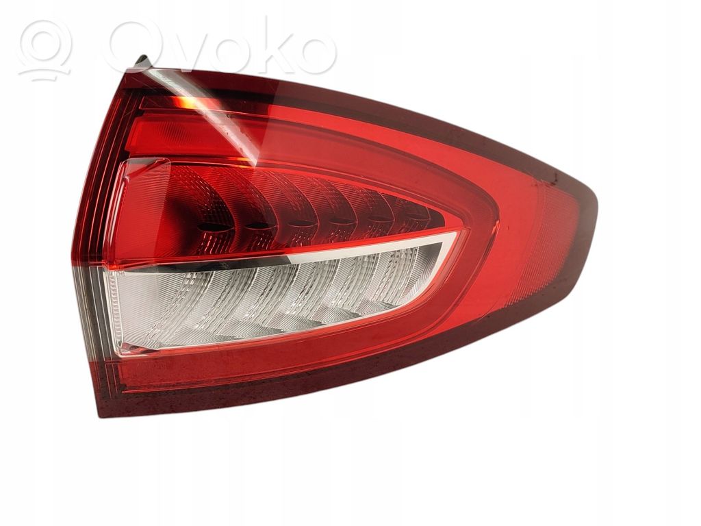 Ford Mondeo MK V Takaluukun takavalot 