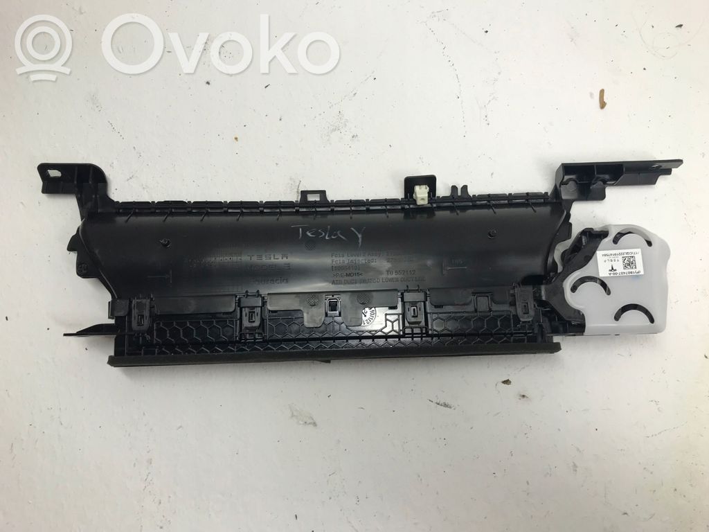 Tesla Model Y Inny element deski rozdzielczej 