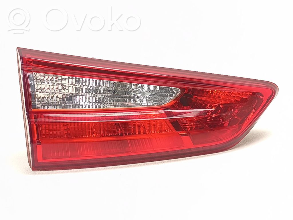 KIA Optima Takaluukun takavalot 