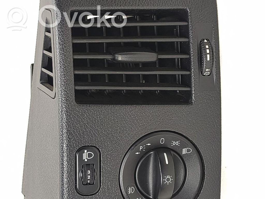 Mercedes-Benz Sprinter W906 Dashboard air vent grill cover trim 
