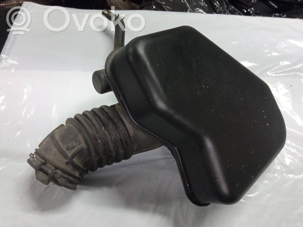 Mazda CX-9 Intake resonator 
