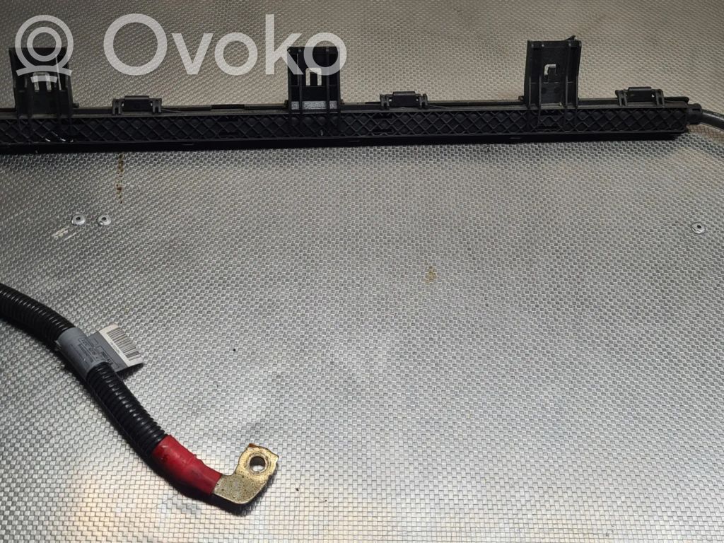 BMW 3 E90 E91 Cita veida dzinēja nodalījuma detaļa 