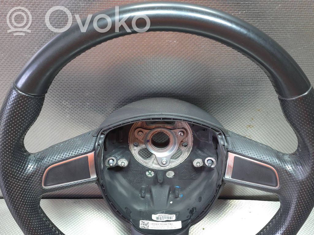 Audi A3 S3 8P Ohjauspyörä 