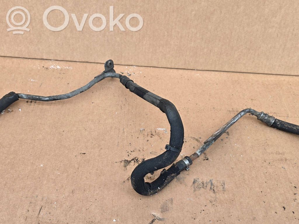 Ohjaustehostimen letkusto   8K0422891AN