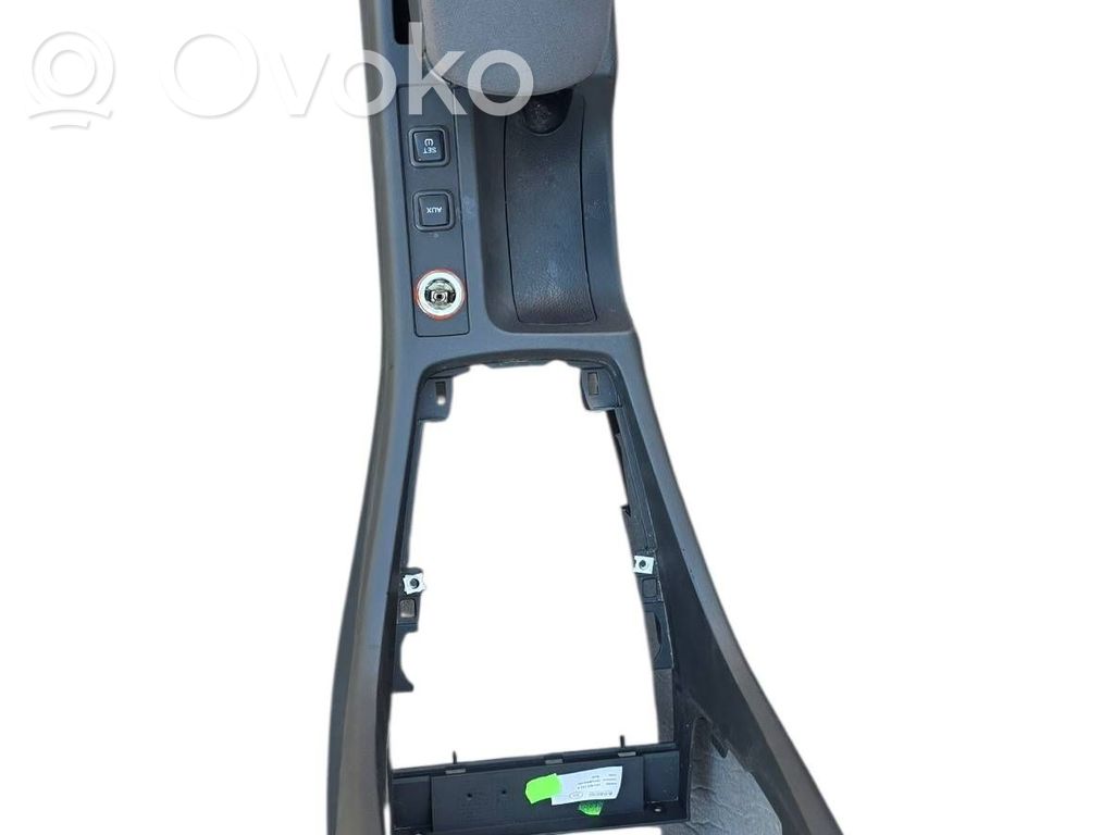 Seat Exeo (3R) Center console 