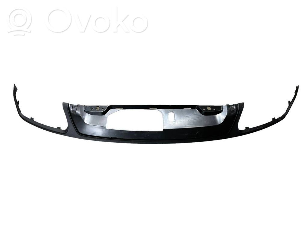 Volvo XC40 Takapuskurin alaosan lista 