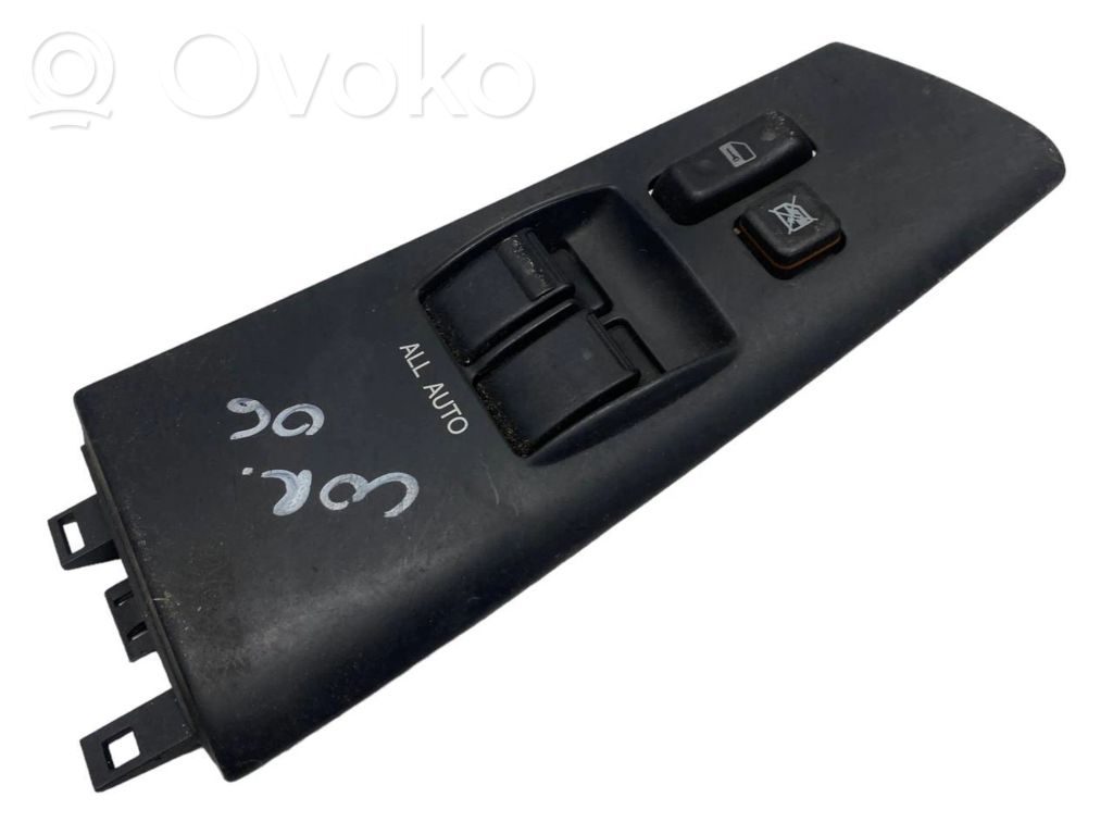 Toyota Corolla E120 E130 Electric window control switch 