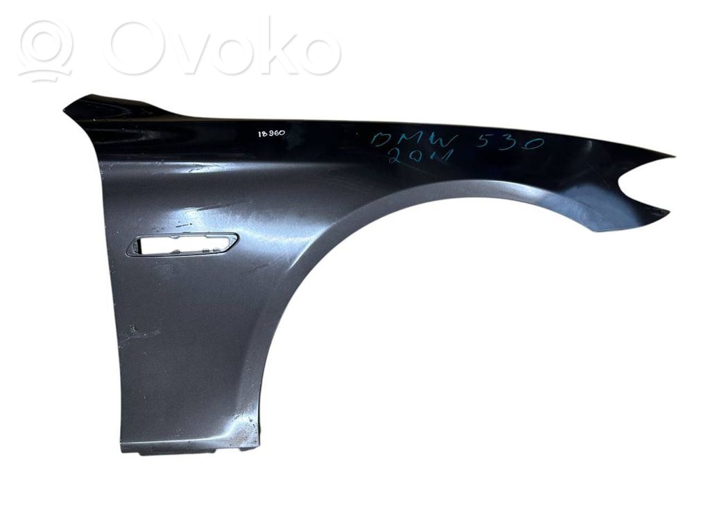 BMW 5 F10 F11 Błotnik przedni 