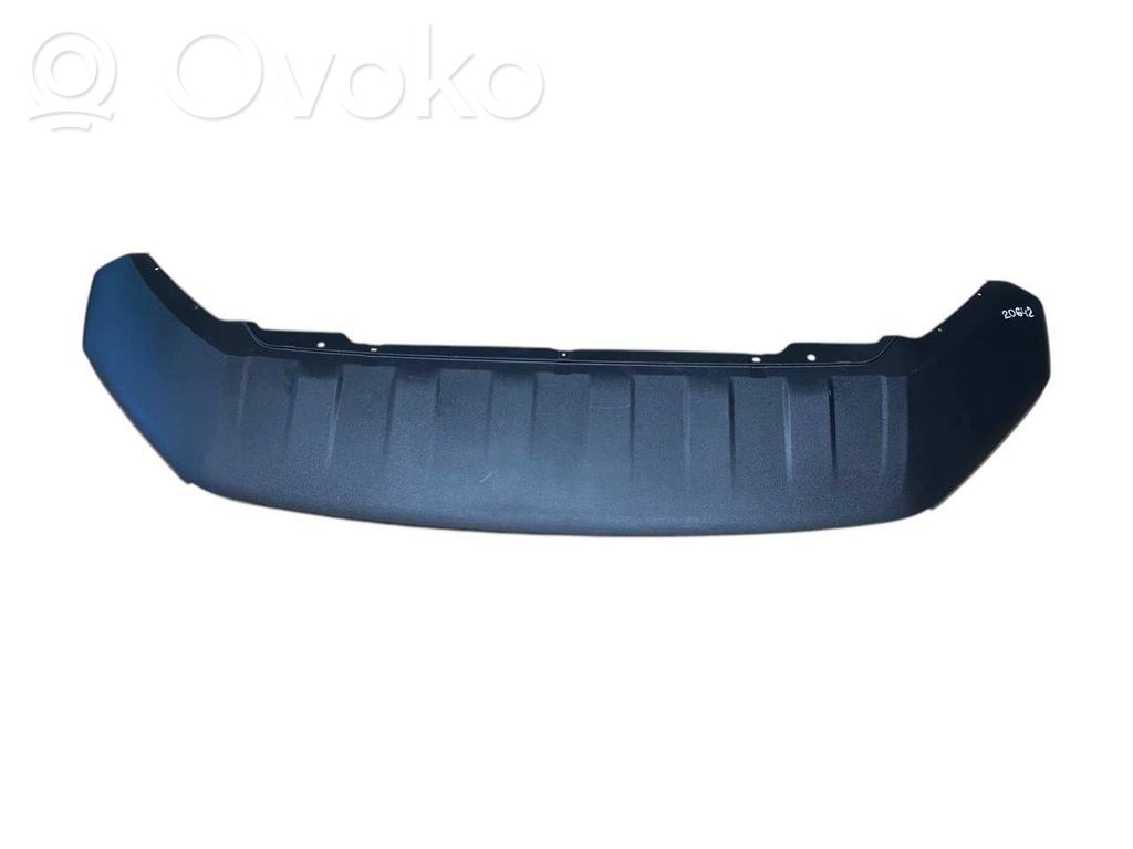 Skoda Karoq Etupuskurin reuna 