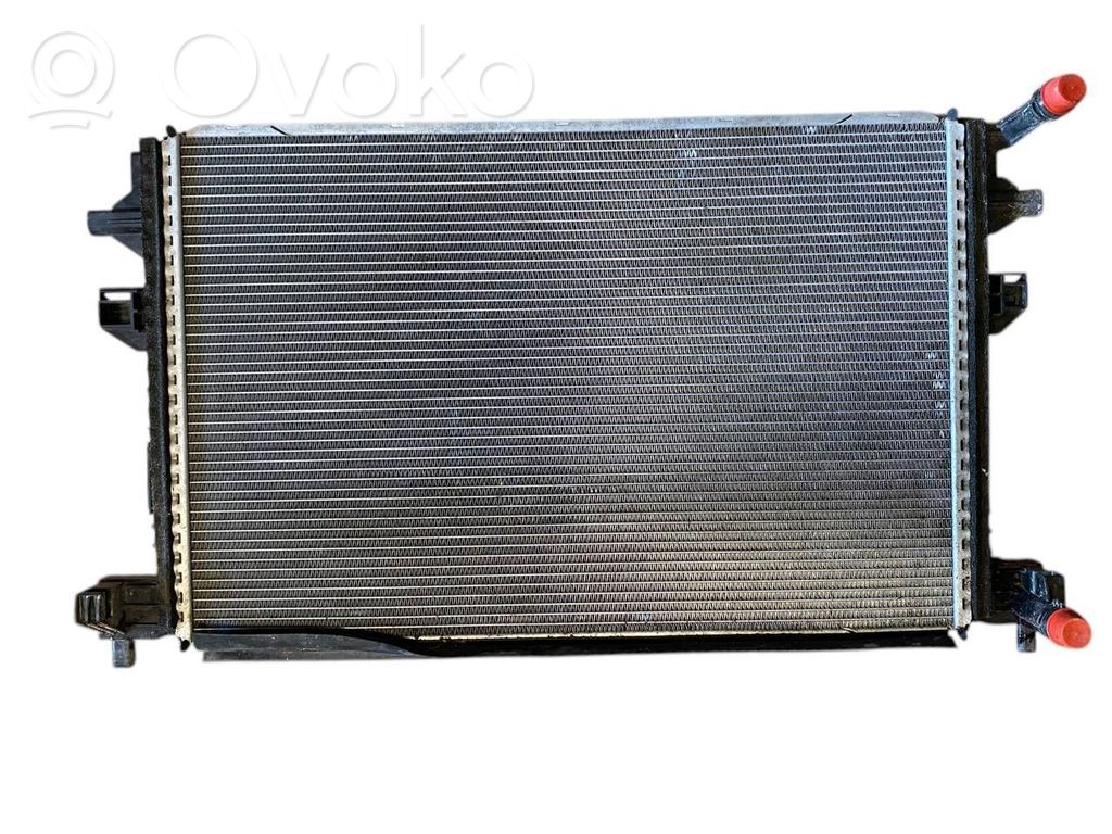 Volkswagen Golf VII Aušinimo skysčio radiatorius 