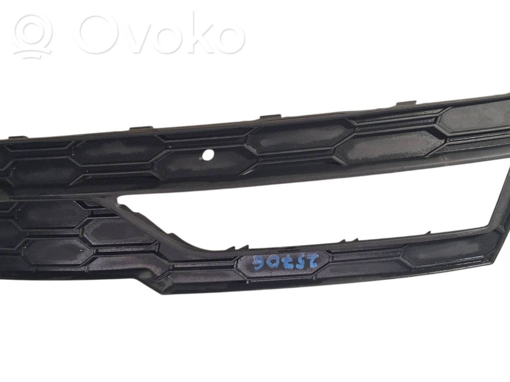 Skoda Superb B6 (3T) Grilă/ornament proiector ceață față 