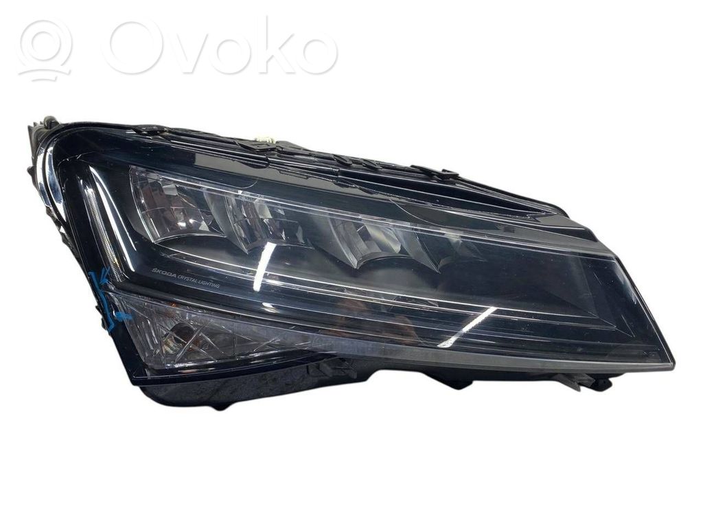 Skoda Superb B8 (3V) Lampa przednia 