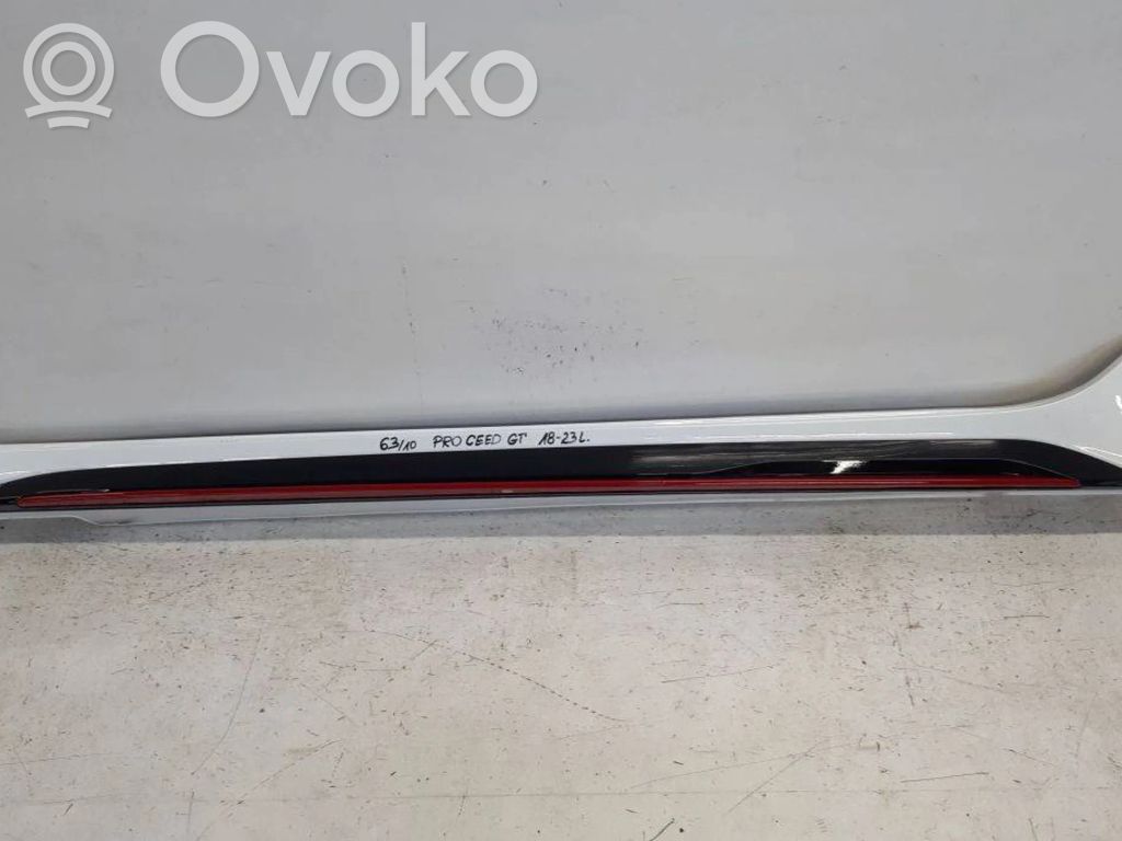 KIA Pro Cee'd III Próg 