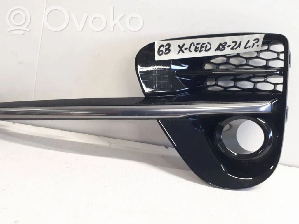 KIA Xceed Front bumper lower grill 