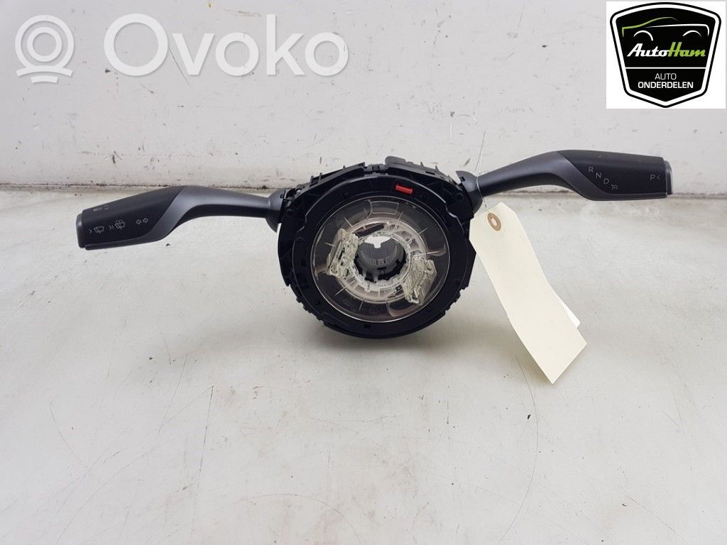 Tesla Model Y Steering wheel buttons/switches 